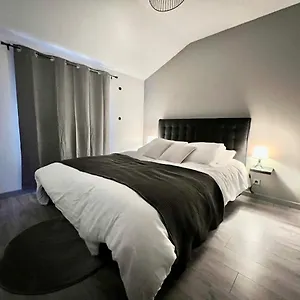 Chaleureux Proche Rer/ Cdg / Parc Expo Appartement Sevran